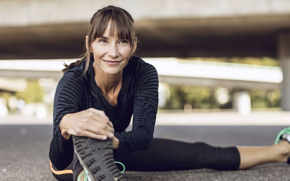 Fachbereich MED360° Neurologie - dehnende Frau